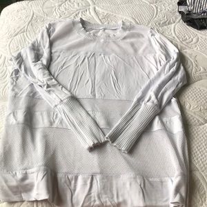 Alo white sweatshirt